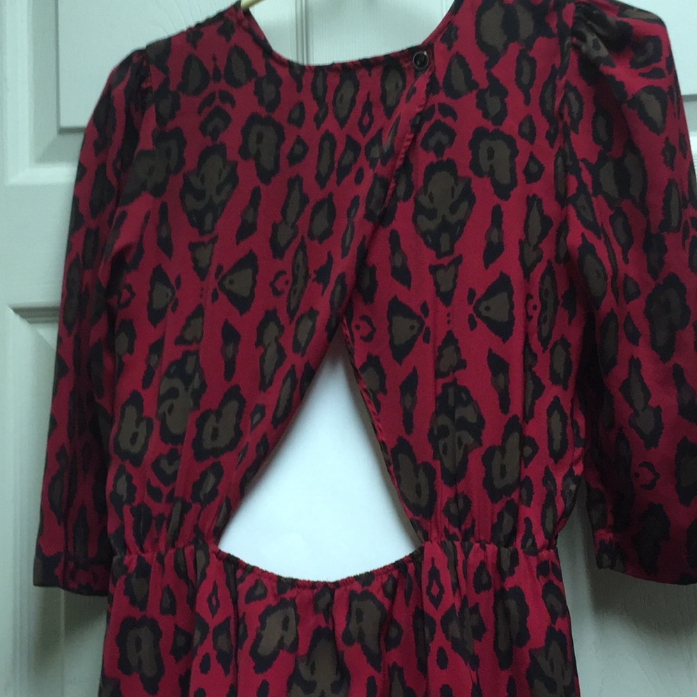 Dolce Vita Air Light Animal Print Open Back Hi-Low - Picture 9 of 11